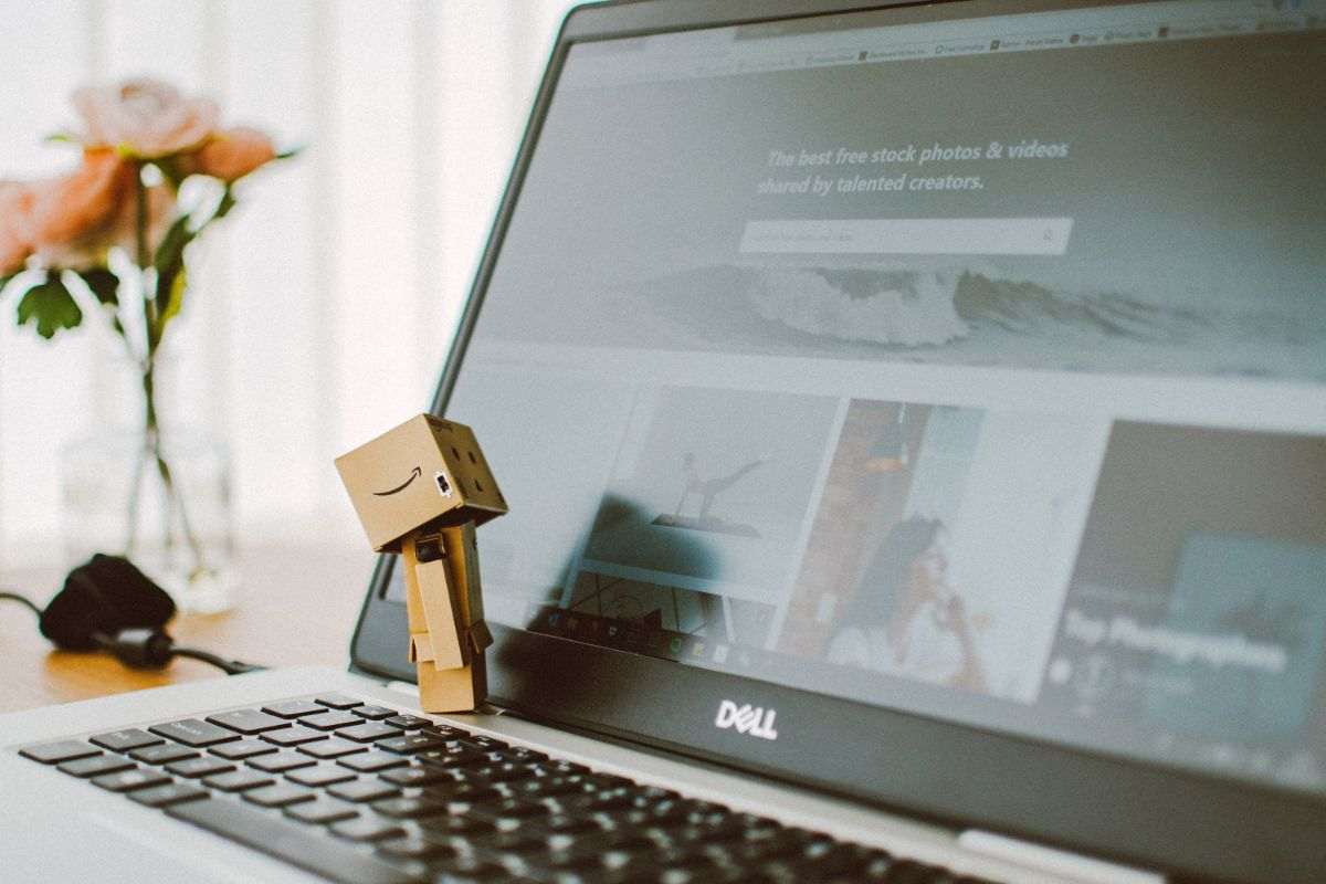 Tra “i più venduti” Amazon a 16,99€ l’accessorio che chi lavora al PC deve avere per forza